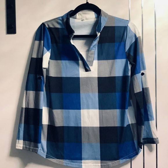 💜3/$30 Blue Plaid Shirt 3/4 Roll-up sleeves Small - Picture 2 of 8